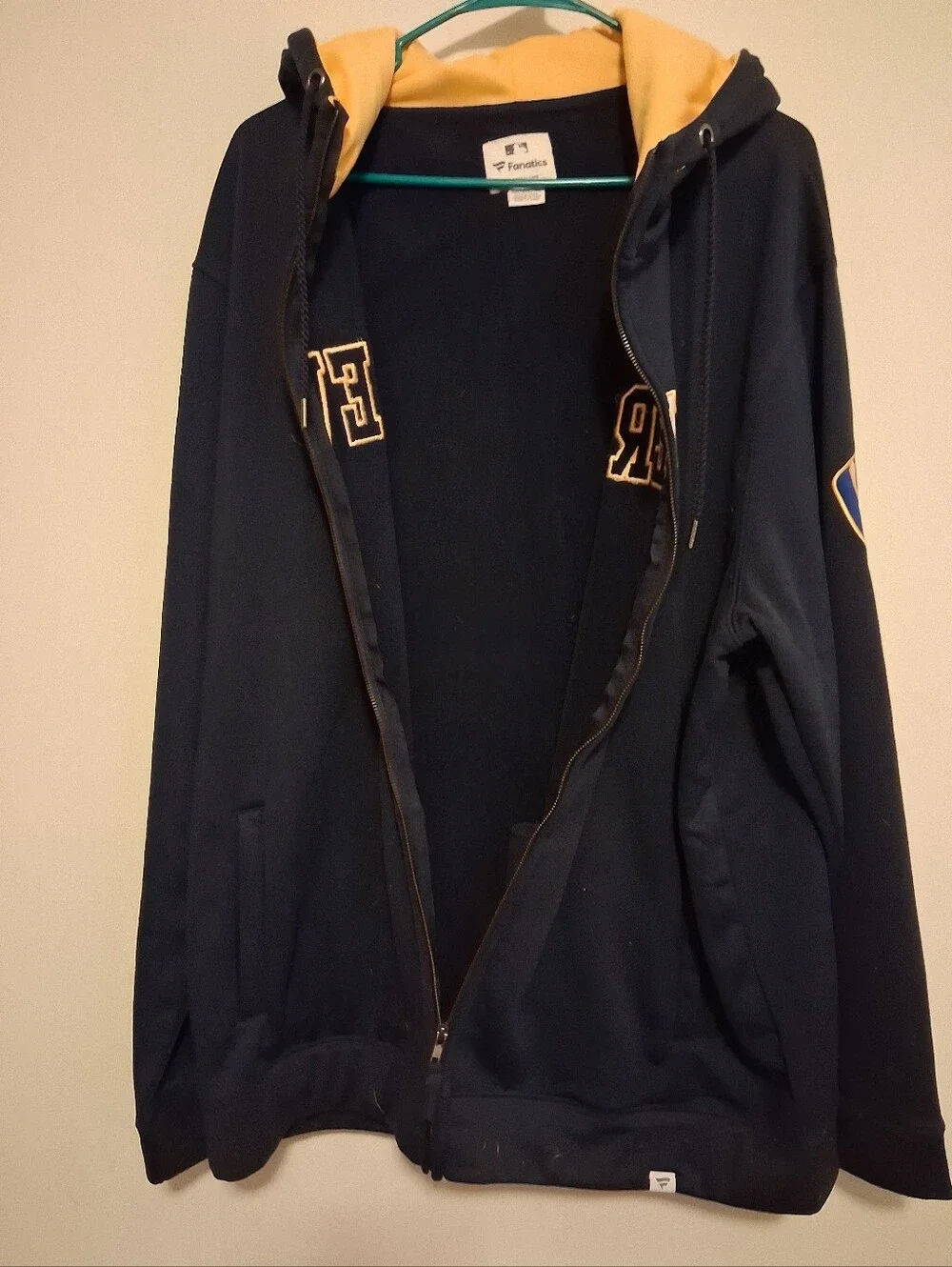 Fanatics official looking